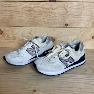 New balance cream with leopard details size 8 sneakers